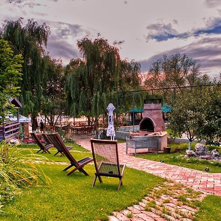 Enpi Lake Resort Iasi Bagian luar foto