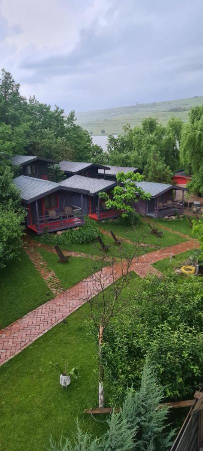 Enpi Lake Resort Iasi Bagian luar foto