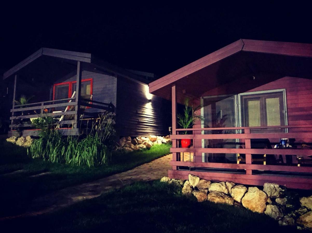 Enpi Lake Resort Iasi Bagian luar foto