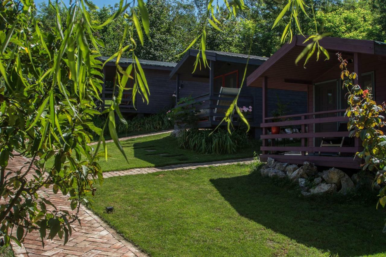 Enpi Lake Resort Iasi Bagian luar foto