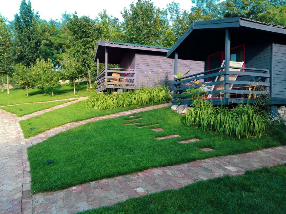 Enpi Lake Resort Iasi Bagian luar foto